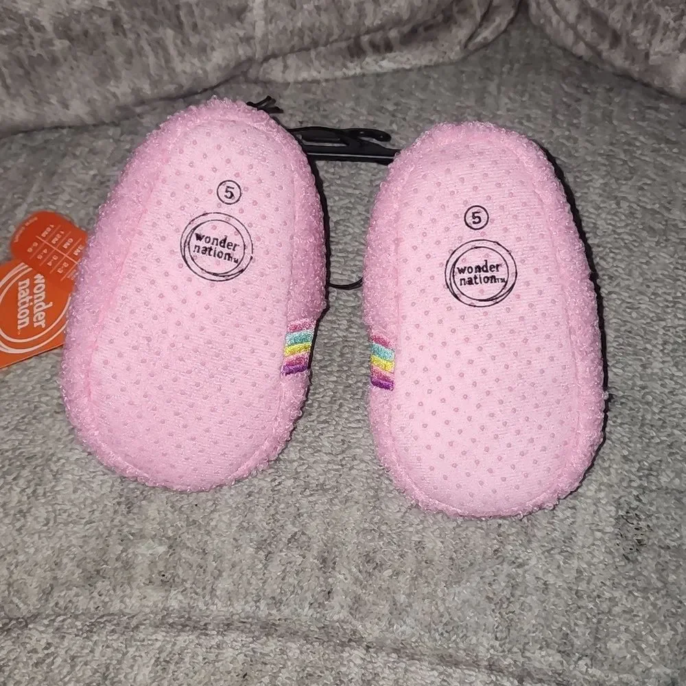 Wonder Nation Baby Girls Rainbow Bootie Slippers Size 5